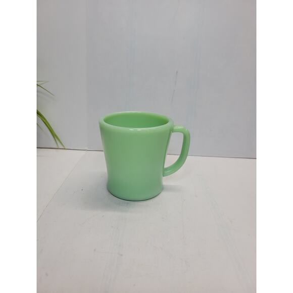 Vintage Mug Jadeite, Fire King Green, D Handle, Coffee Cup 40s - Picture 1 of 4